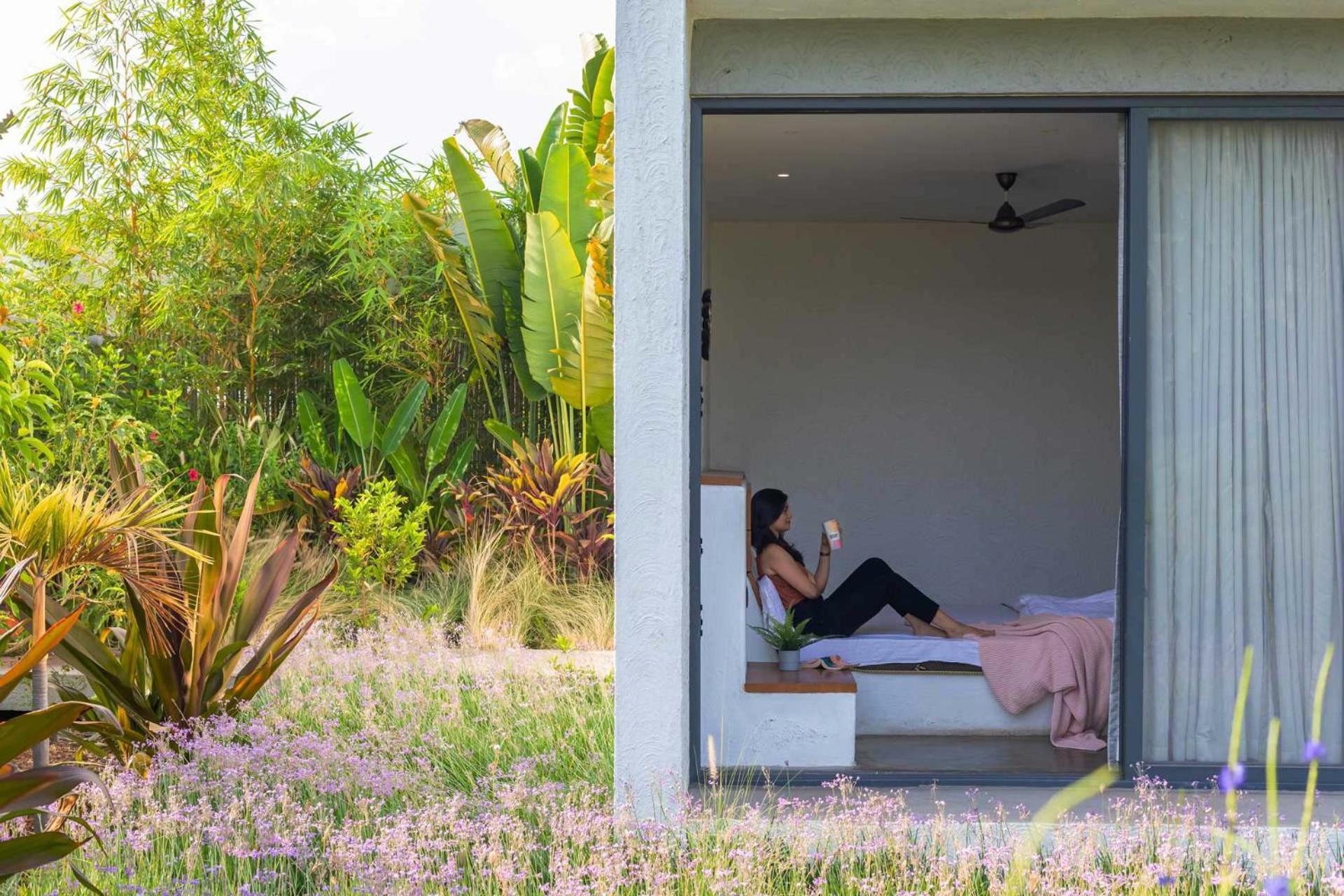 Open House By Stayvista - Nestled In Nature, Featuring A Swimming Pool & Expansive Lawn For A Serene Retreat Shikrapur Екстериор снимка