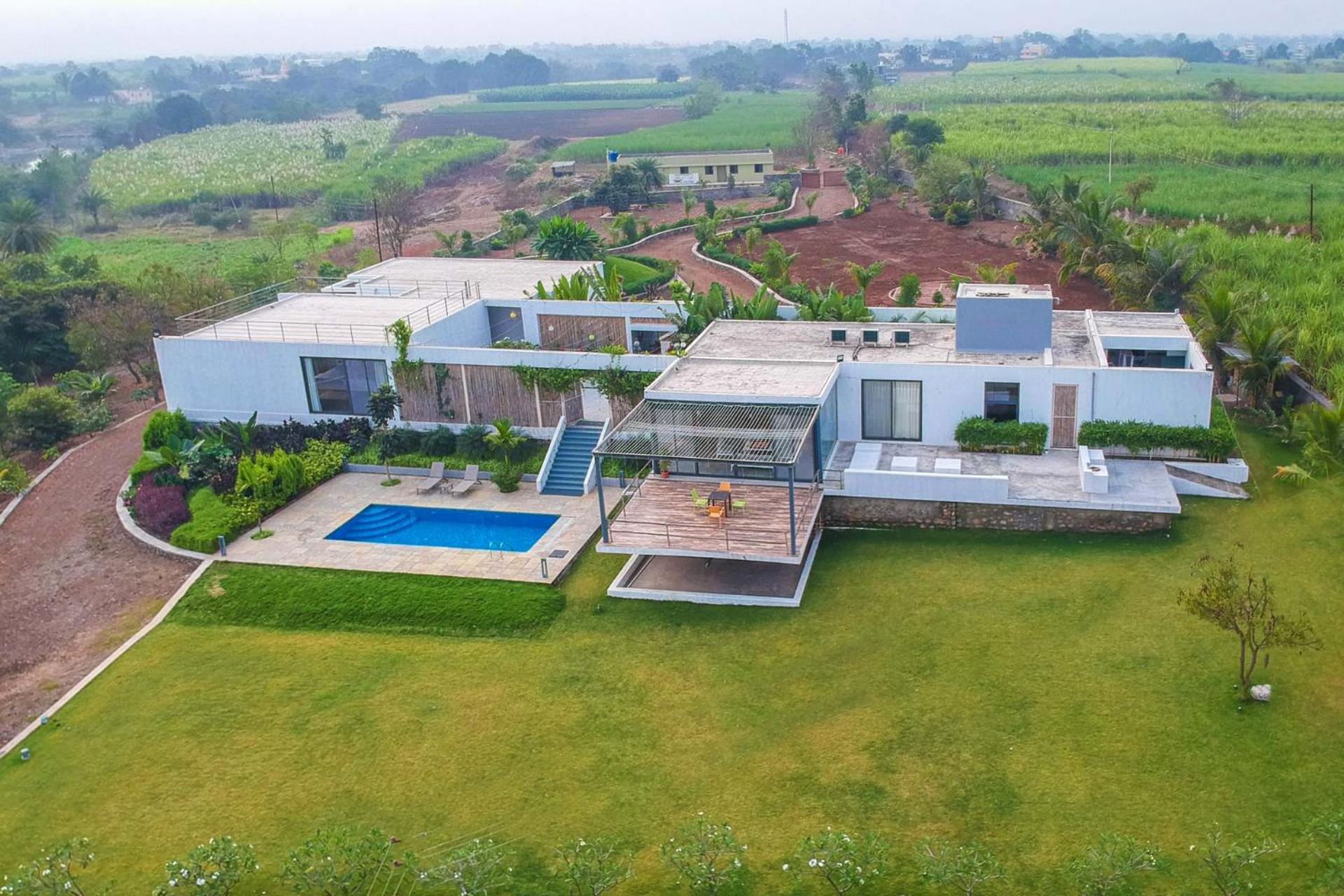 Open House By Stayvista - Nestled In Nature, Featuring A Swimming Pool & Expansive Lawn For A Serene Retreat Shikrapur Екстериор снимка