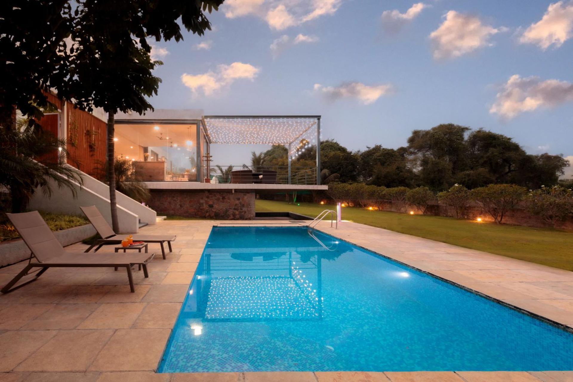 Open House By Stayvista - Nestled In Nature, Featuring A Swimming Pool & Expansive Lawn For A Serene Retreat Shikrapur Екстериор снимка